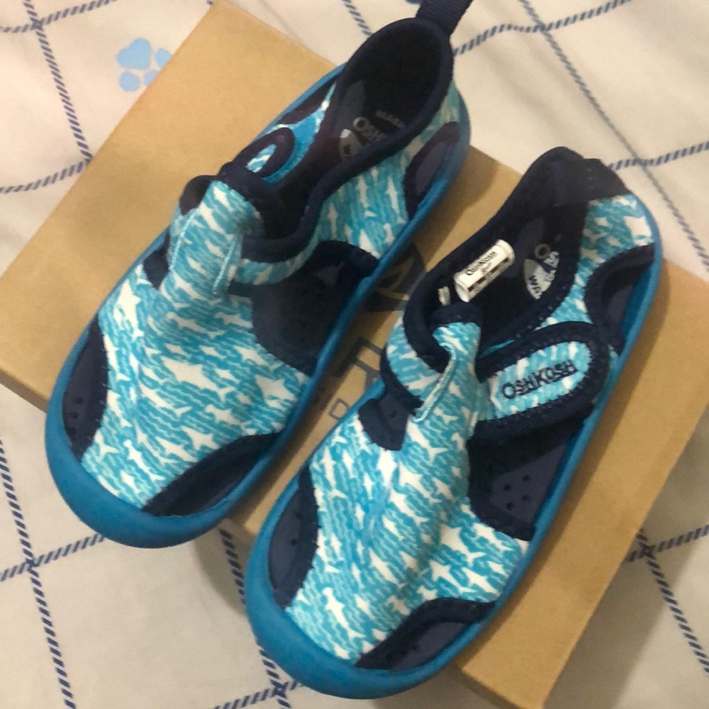 🌊🌟Oshkosh B’Gosh Aquatic Toddler Sandal
